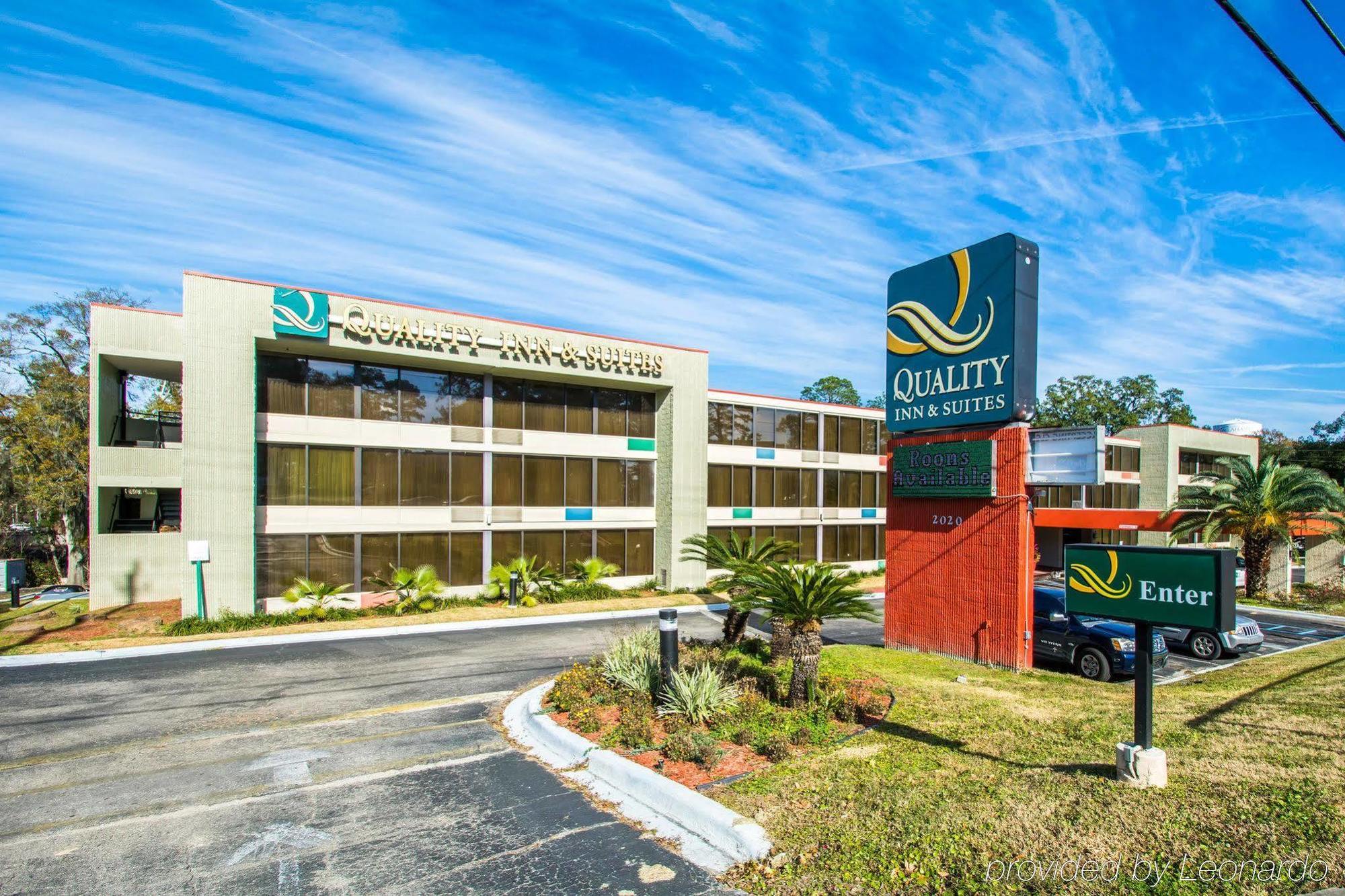 Quality Inn & Suites Tallahassee Exterior photo
