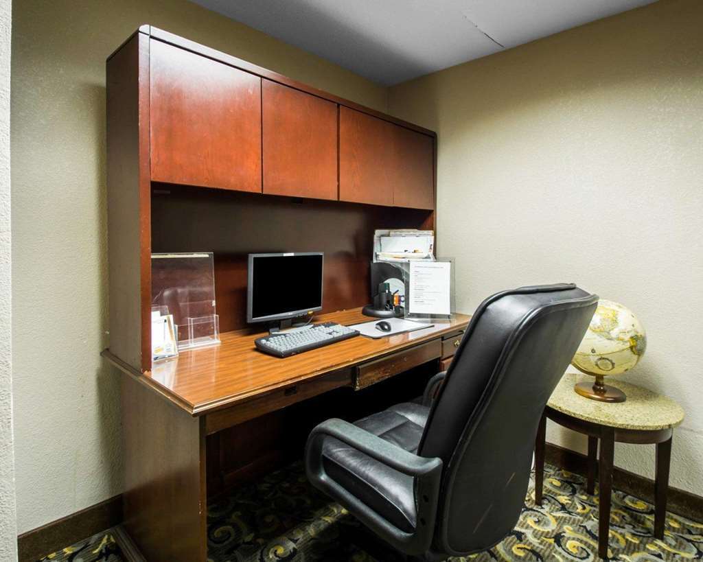 Quality Inn & Suites Tallahassee Facilities photo