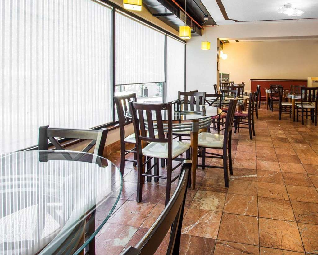 Quality Inn & Suites Tallahassee Restaurant photo
